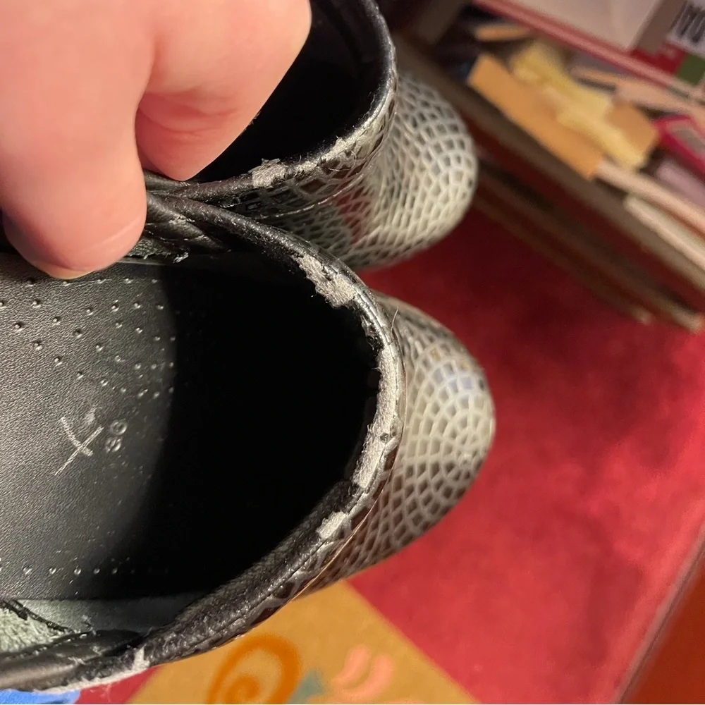 Dansko clogs*sold* - Picture 5 of 7